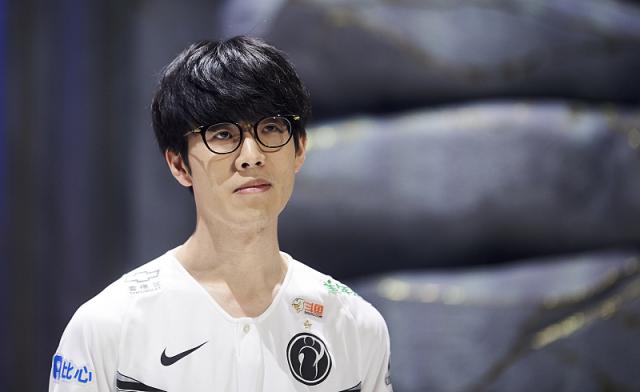 斯潘塞末节12分险些导演惊天逆转，梅尔顿复出首秀亮眼